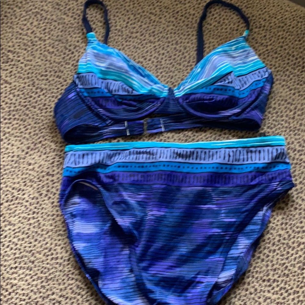 Two piece swim wear